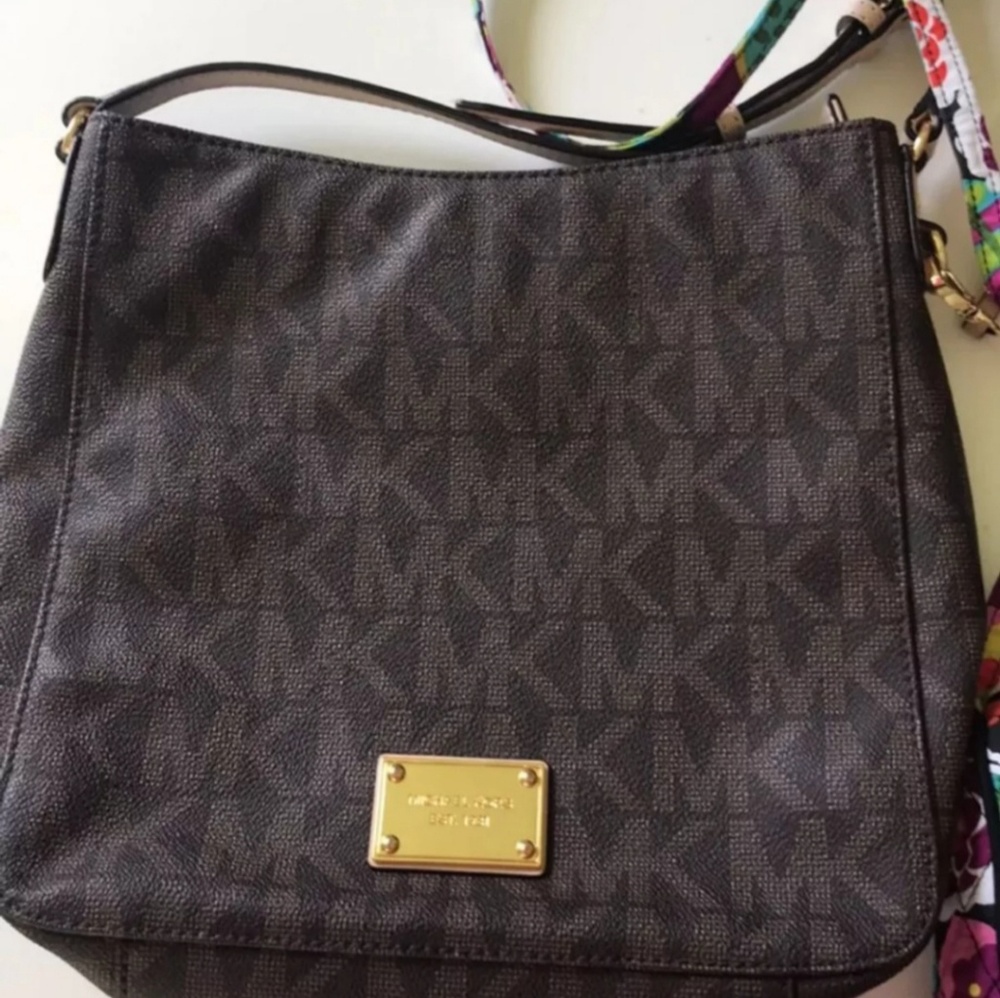 MICHAEL KORS CROSSBODY PURSE